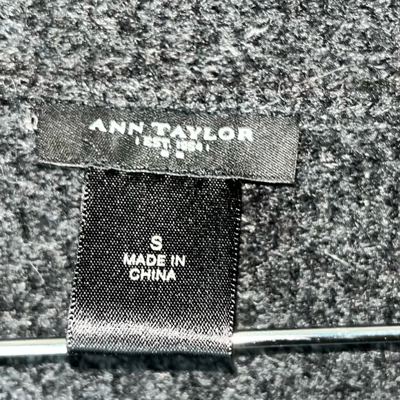 Ann Taylor LOFT Black double layered Cardigan - Picture 7 of 12